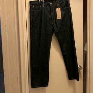 Brand New Levis Men’s 505 Jeans 40x30 Relaxed Fit
Never Worn